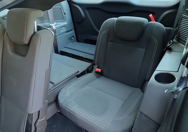 Ford Grand C-MAX cena 52900 przebieg: 106148, rok produkcji 2016 z Poznań małe 497